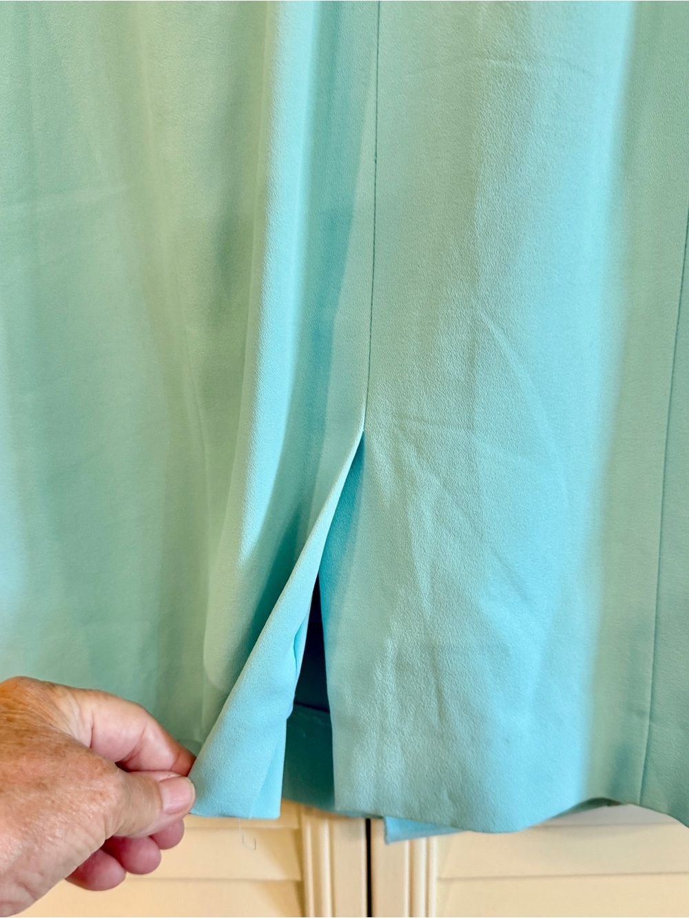 ANTONIO MELANI, WOMENS, BABY BLUE DRESS WITH A CASCADING FRONT RUFFLE. SIZE 8 - Picture 6 of 8